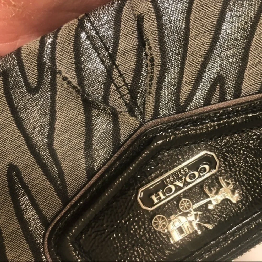 Coach Madison animal zebra silver black wristlet
